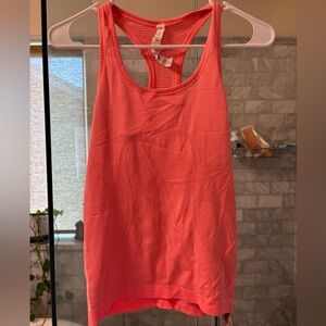 NWOT never worn Lululemon tank